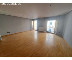 Piso en Venta en Zaragoza, Zaragoza