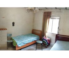 Chalet en Venta en Zaragoza, Zaragoza