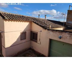 Casa de Pueblo en Venta en Zaragoza, Zaragoza