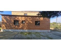 Chalet en Venta en Zaragoza, Zaragoza