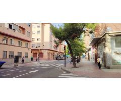 Local comercial en Alquiler en Zaragoza, Zaragoza