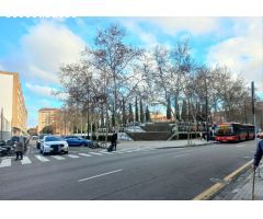 Local comercial en Alquiler en Zaragoza, Zaragoza