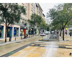 Local comercial en Alquiler en Zaragoza, Zaragoza