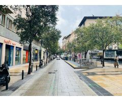 Local comercial en Alquiler en Zaragoza, Zaragoza