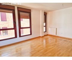 Dúplex en Venta en Zaragoza, Zaragoza