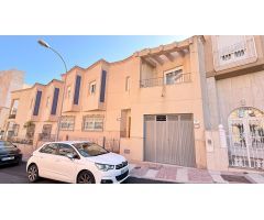 Dúplex en Venta en Adraño, Almería