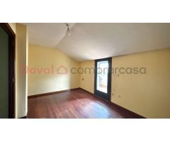 ¡Gran oportunidad en Cangas! Vivienda con garaje, trastero y amplias posibilidades de reforma