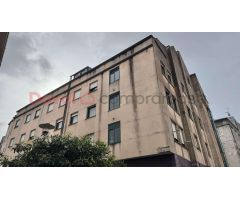 ¡Gran oportunidad en Cangas! Vivienda con garaje, trastero y amplias posibilidades de reforma