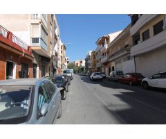 LOCAL CALLE CRUCES