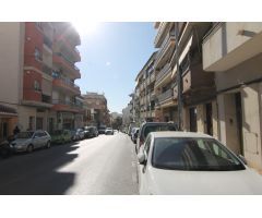 LOCAL CALLE CRUCES