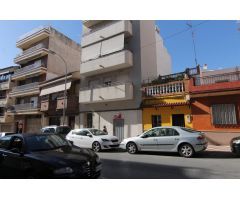 LOCAL CALLE CRUCES