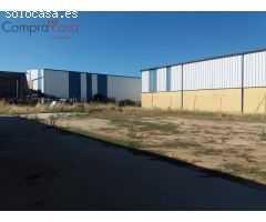 VENTA.-.NAVES CON GRAN CAMPA.-.POLIGONO NICOMEDES GARCIA.-NEGOCIABLE.-