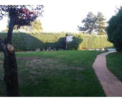 VENTA.-.CHALET INDIVIDUAL.-.PISCINA.-.GARAJE.-.HUERTA