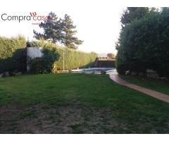 VENTA.-.CHALET INDIVIDUAL.-.PISCINA.-.GARAJE.-.HUERTA
