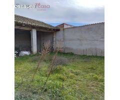 VENTA.-.CASA DE PUEBLO CON JARDIN.-.NARROS DE CUELLAR