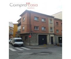 VENTA EDIFICIO.-.TRES PLANTAS Y BC.-.ZONA UVA