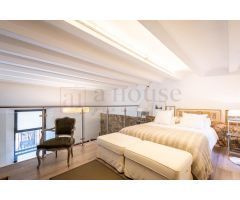 PLANTA BAJA CON TERRAZA PARA ENTRAR A VIVIR EN VILA DE GRACIA.