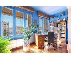 LUNINOSO PISO EN VENTA EN EL QUADRAT DOR