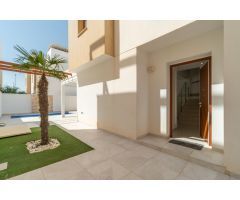 Chalet en Venta en Torre de la Horadada, Alicante