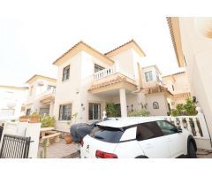 Chalet en Venta en Orihuela Costa, Alicante