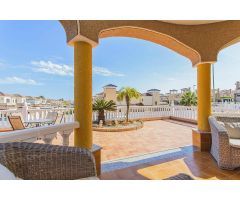 Chalet en Venta en Guardamar del Segura, Alicante