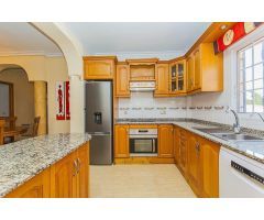 Chalet en Venta en Guardamar del Segura, Alicante