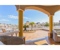 Chalet en Venta en Guardamar del Segura, Alicante