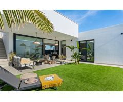 Villa de Lujo en Venta en Mar de Cristal, Murcia