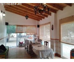 CASA DE CAMPO DE AMPLIA PARCELA CON TERRENO DE LABOR