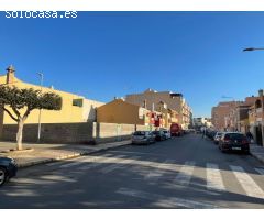 Solar urbano en Avda Albuñol