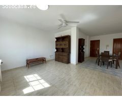 Se Alquila Atico con 3 dormitorios y 2 Baños en las salinas (Larga temporada)