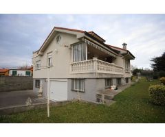Chalet en Venta en Hinojedo, Cantabria