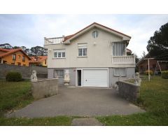Chalet en Venta en Hinojedo, Cantabria