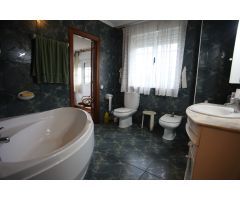 Chalet en Venta en Hinojedo, Cantabria