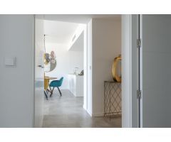 BAJO CON JARDÍN PRIVADO CON VISTAS A UN HERMOSO HORIZONTE: EL MAR MEDITERRÁNEO