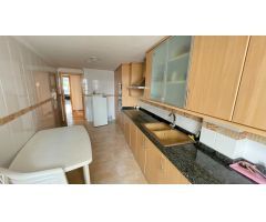 GRAO DE GANDIA - PRIMER PISO CON PATIO - SE VENDE