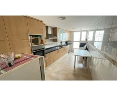 GRAO DE GANDIA - PRIMER PISO CON PATIO - SE VENDE