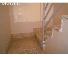 SE VENDE PISO EN SEGUNDA LINEA DEL MAR. EN MIRAMAR.