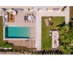 VILLA EXTRAORDINARIA  EN EL LUJOSO RESORT DE GOLF LAS COLINAS(ALICANTE)