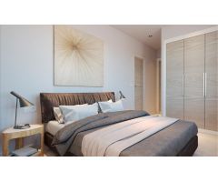 MODERNO ADOSADO CON JARDIN Y SOLARIUM