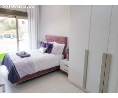 Villas independientes con amplio sótano, solarium y piscina privada en Orihuela Costa