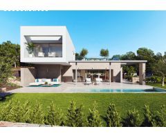 VILLA CON 3 DORMITORIOS Y PISCINA PRIVADA EN LAS COLINAS GOLF