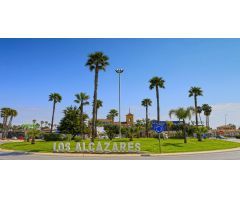 VILLA PAREADA DE NUEVA CONSTRUCCIÓN DE 4 DORMITORIOS  EN LOS ALCAZARES