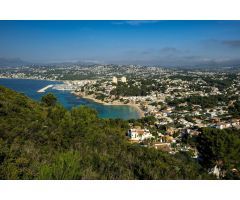 VILLA DE NUEVA CONSTRUCCIÓN CON 3 DORMITORIOS EN ELS POBLETS(DENIA)