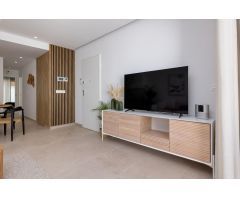Bungalow de planta alta a la venta con piscina privada en San Pedro del Pinatar