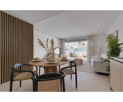 Bungalow de planta alta a la venta con piscina privada en San Pedro del Pinatar