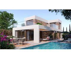 Villa de 4 dormitorios con piscina privada y garaje a la venta en Finestrat