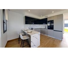 Villa pareada de 3 dormitorios a la venta en Resort de Golf(Algorfa)