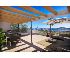 Ático de 2 dormitorios con solárium privado y vistas panorámicas en Finestrat-Benidorm.