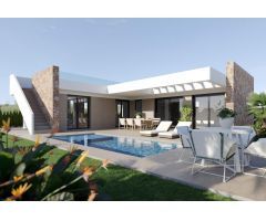 Chalet de 3 dormitorios en una planta con solarium y piscina privada en Golf Resort, Murcia